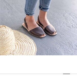 Pons Avarca Classic Women's Sandals - Dark Brown (Lava) - Size 10